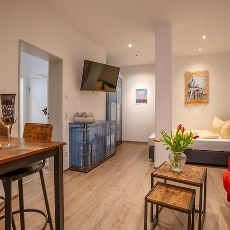 Charlotte Seebrise *